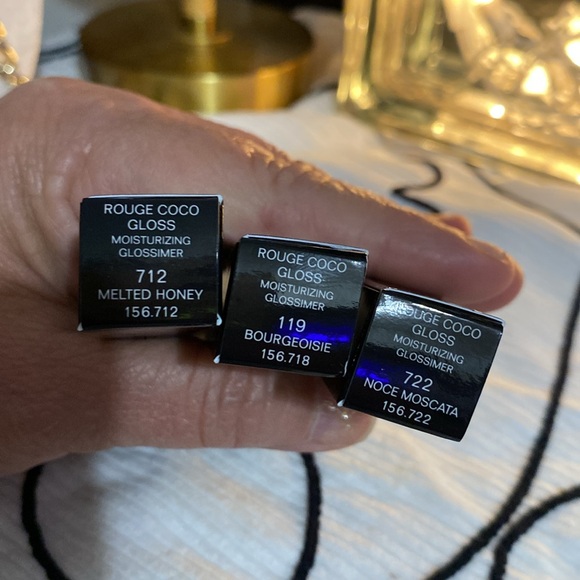 Chanel Lipgloss Trio with Pouch Set - Picture 9 of 10